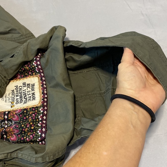 Von Dutch Trench Coat / Jacket / Size L - Picture 10 of 10